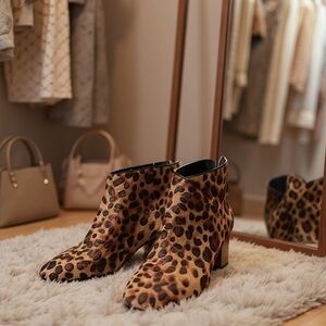 Nine West Calf hair cheetah boots size 9 like new